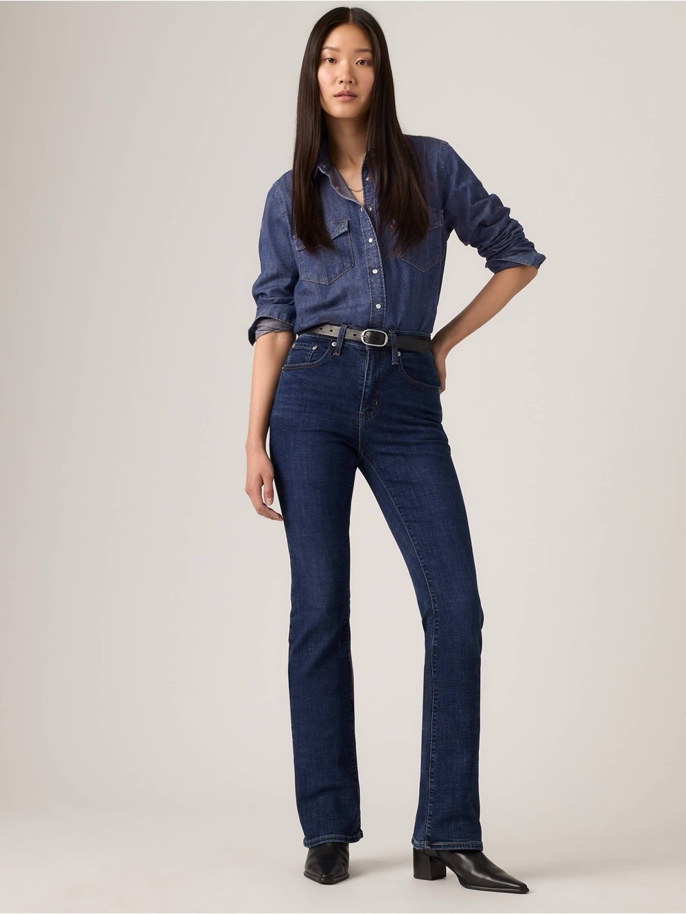 LEVIS 725 high rise bootcut jeans